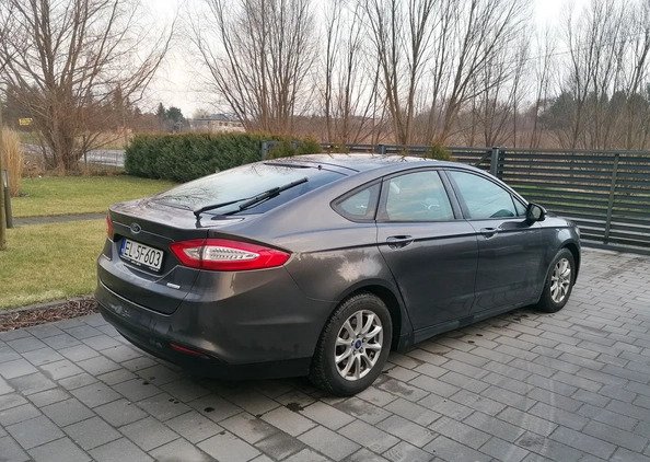 Ford Mondeo cena 48900 przebieg: 149000, rok produkcji 2015 z Łódź małe 92